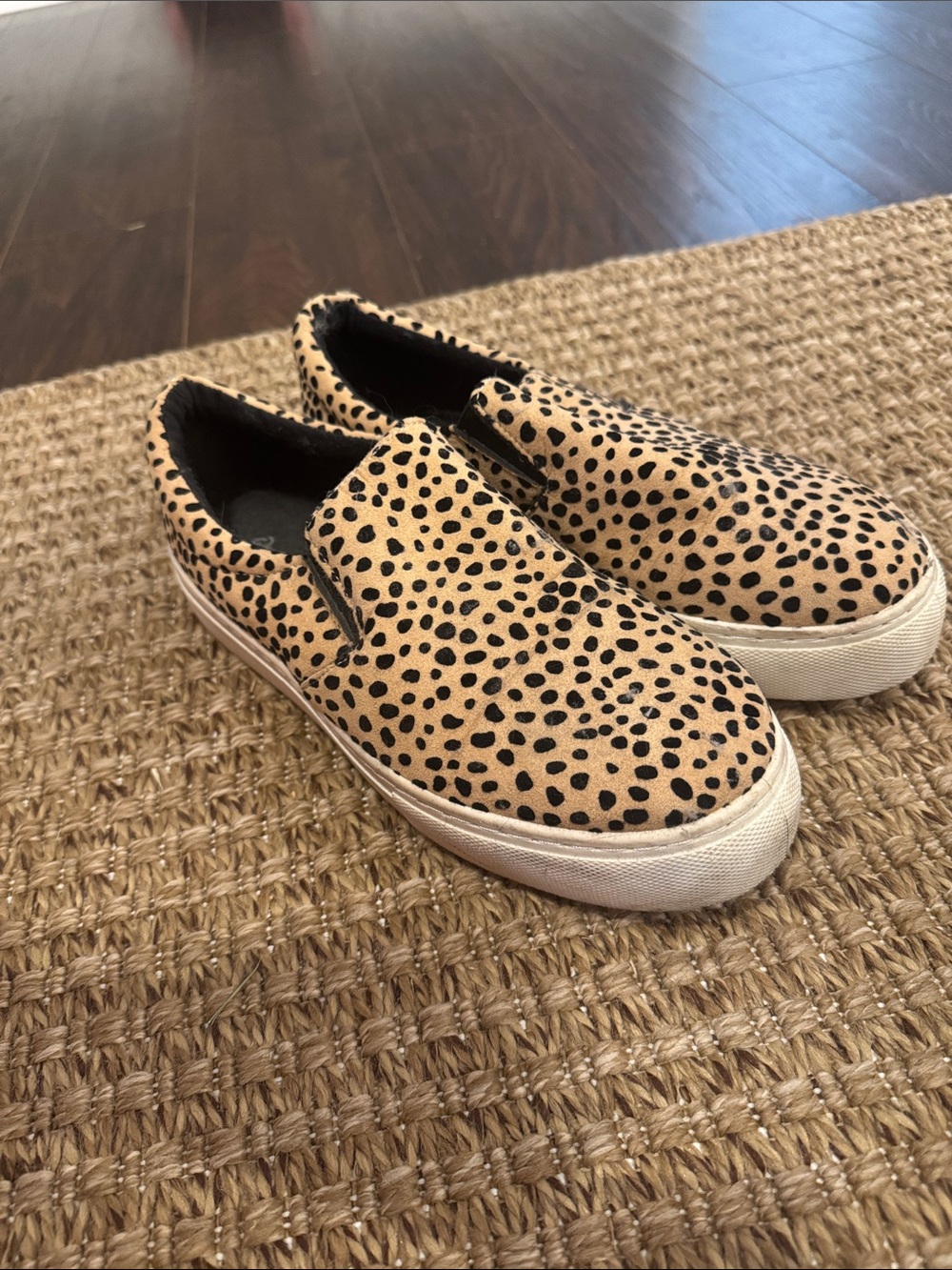 Slip-On Cheetah Print Sneakers - Tan/Black